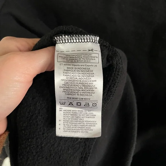 Adidas Sweatshirt - Picture 4 of 4